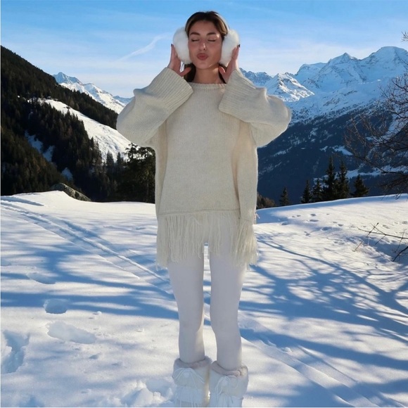 Zara 100% Wool Cream Fringe Hem Sweater - Picture 5 of 12